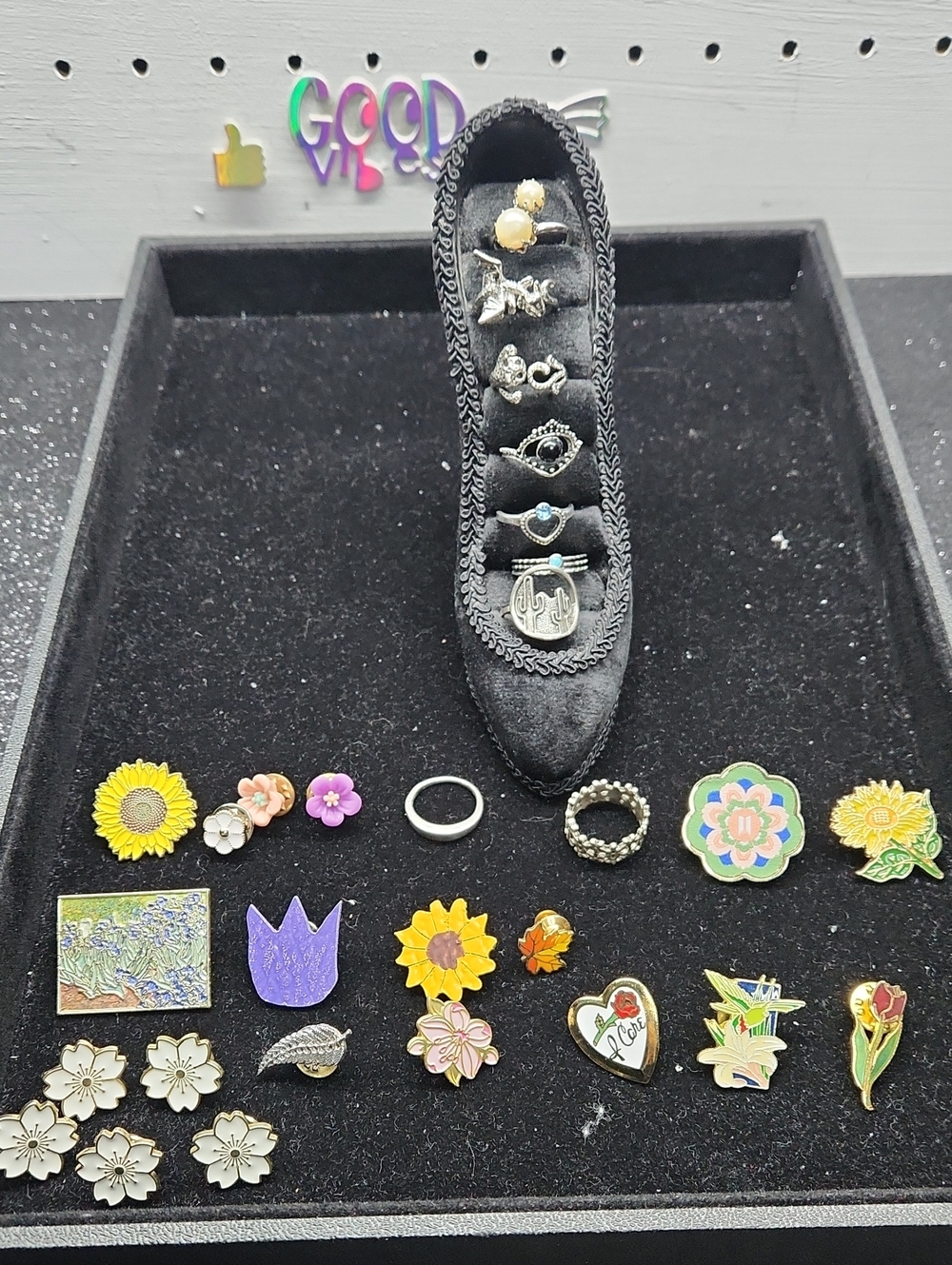 Mixed Metal Floral and Enamel Pin And Ring Lot